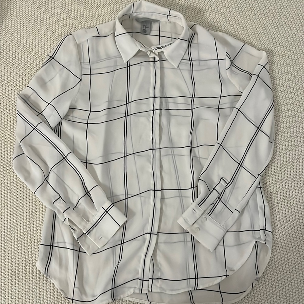 H&M button down blouse